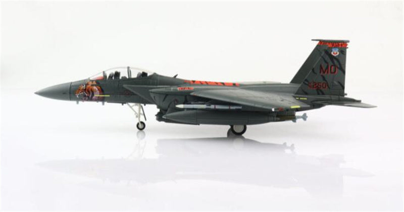 HOBBY MASTER McDonell Douglas F-15E Strike Eagle Tiger Meet of Americas 2005 1:72 Aircraft Pre-built Model