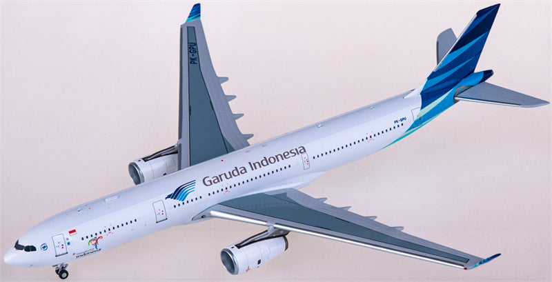 NG Models Garuda Indonesia Airbus A330-300 PK-GPU 1:400 Diecast Model view 4