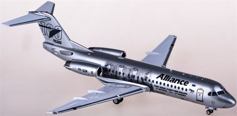 Geminijets Alliance Airlines for Fokker 70 VH-QQW 1:200 Airplane Pre-built Airliner Model Display