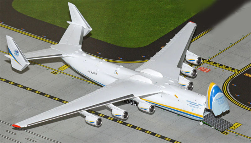 Geminijets 1:400 Antonov Airlines Antonov An-225 UR-82060 DIECAST Model