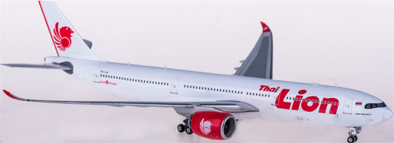 Phoenix Lion Air Airbus A330-900neo HS-LAK 1:400 Diecast Model view 1