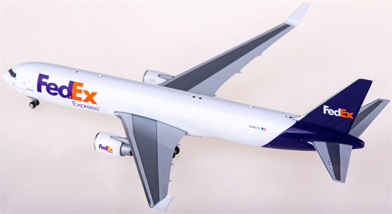 Phoenix FedEx Boeing 767-300ER N68079 1:400 Diecast Model view 4