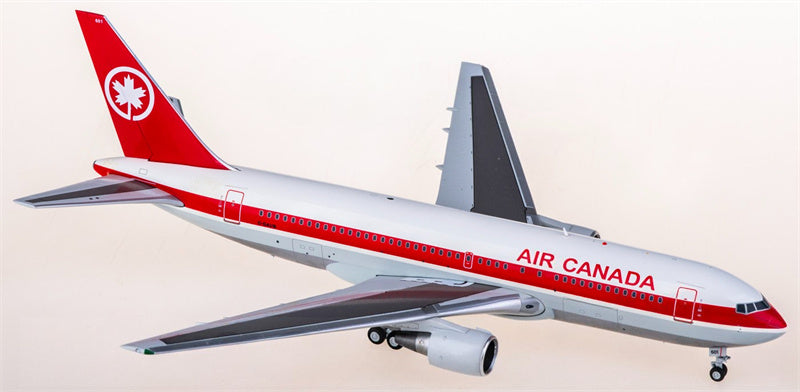 JC Wings 1:200 Air Canada Boeing 767-200ER C-GAUB Diecast Model view 4
