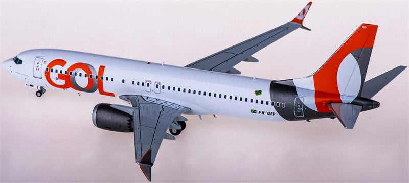 Geminijets GOL Boeing 737 MAX 8 PR-XMP 1:200 Diecast Model view 2