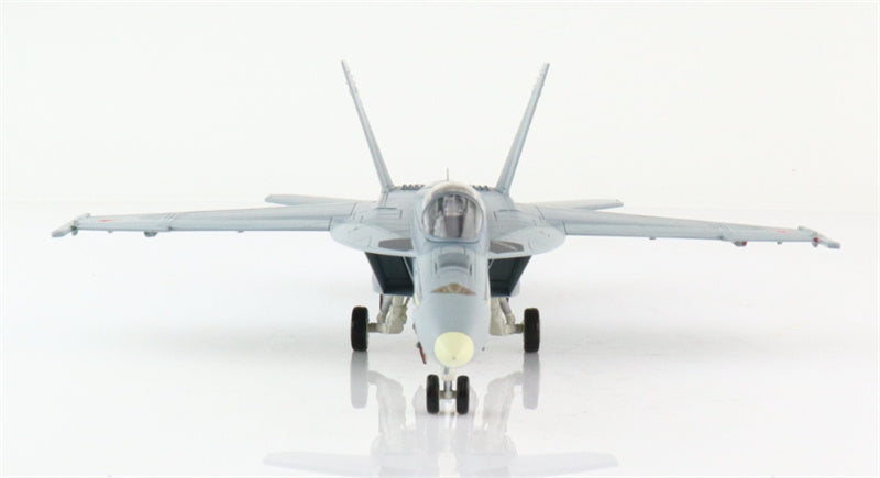 HOBBY MASTER F/A-18E Super Hornet US Navy Mako Red 12 VFC-12 NAS Oceana June 2021 1:72 Aircraft Pre-built Model