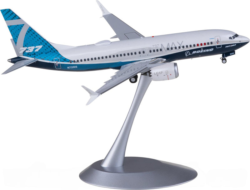NG Models Boeing 737 MAX 7 N7201S 1:200 Diecast Model view 3