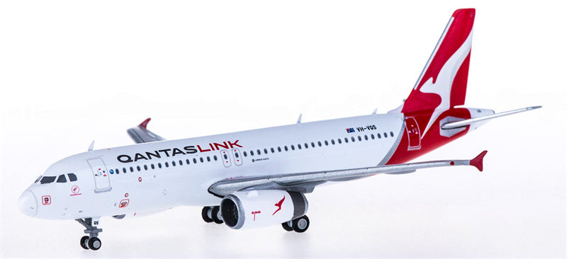 Geminijets Qantas Airbus A320 VH-VQS 1:400 Diecast Model view 4