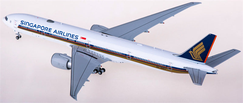 JC Wings Singapore Airlines Boeing 777-300ER 9V-SWY 1:400 Diecast Model view 4