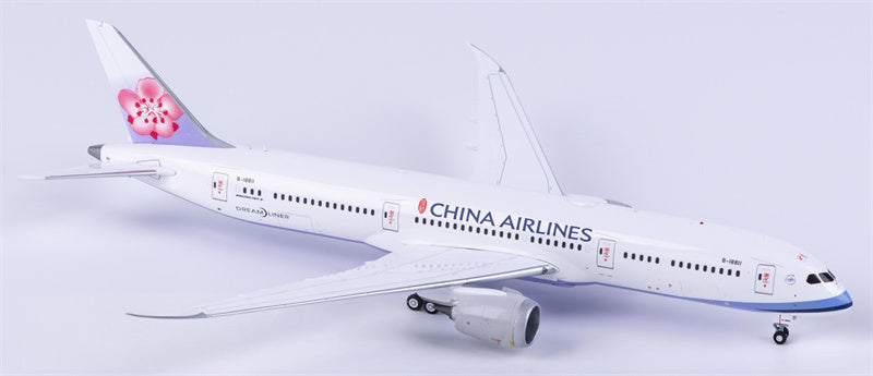 SQ Wings China Airlines Boeing 787-9 B-18811 1:200 Diecast Model view 4