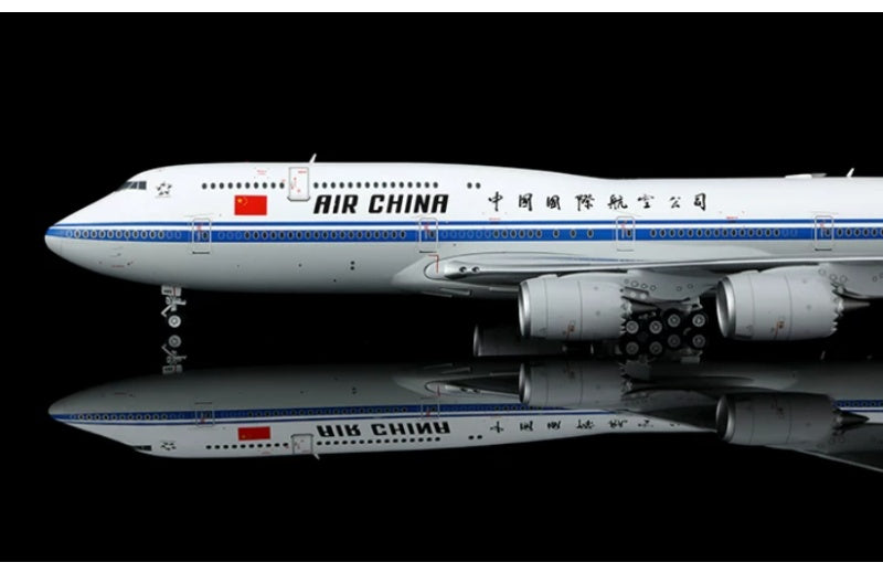 SQ Wings 1:200 Air China B747-8I B-2485 Standard Edition DIECAST Model