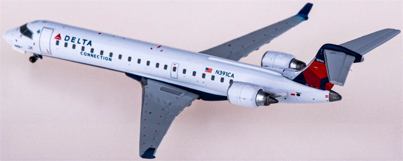 Geminijets Delta Air Lines for Bombardier CRJ700 N391CA 1:400 Airplane Pre-built Airliner Model Display