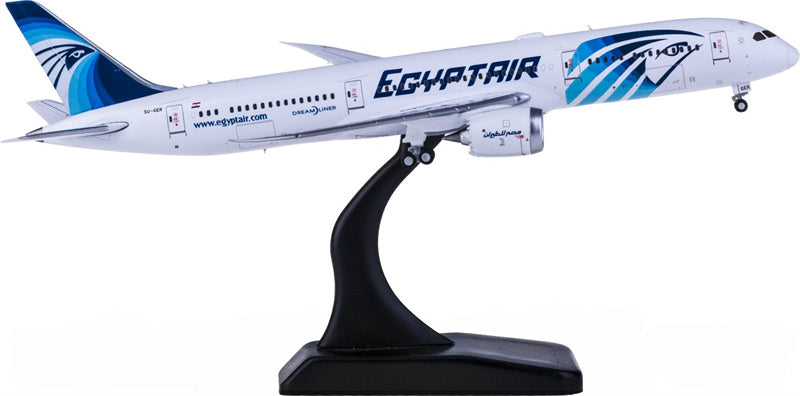 JC Wings 1:400 EgyptAir Boeing 787-9 Dreamliner SU-GER Diecast Model view 4