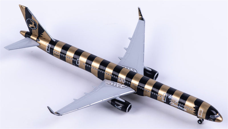 Herpa 1:500 Boeing 757-300 Christmas Edition Diecast Model