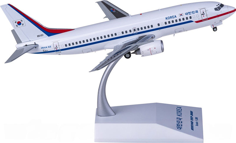 JC Wings ROKAF Boeing 737-300 85101 1:200 Diecast Model view 3