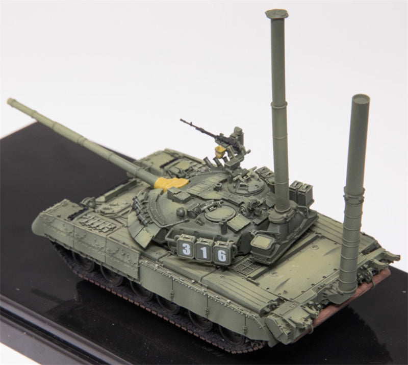 5M HOBBY Russian T-80U main battle tank shallow crossing device deployed version with switchable states w/ random tank numbers 1:72 Tank Pre-built Model
