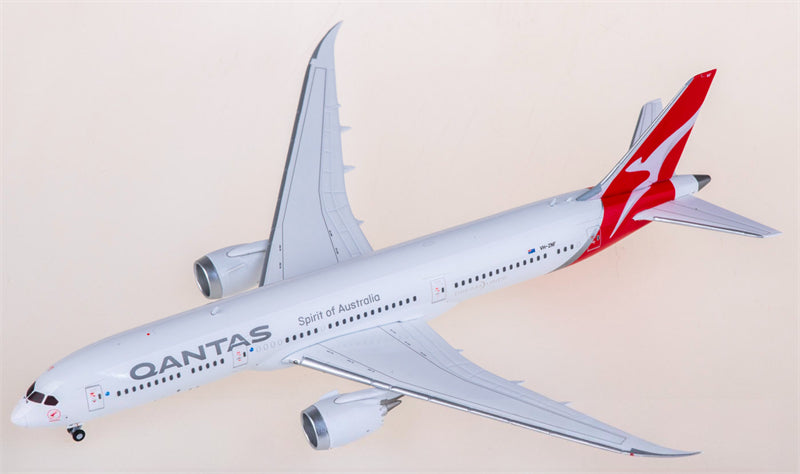 JC Wings Qantas Airways Boeing 787-9 Dreamliner VH-ZNF 1:400 Diecast Model view 2