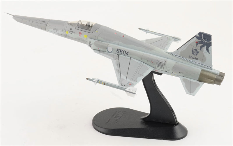 HOBBY MASTER ROCAF RF-5E 5th TFW 1:72 Model 2025 F-5 Farewell 5504