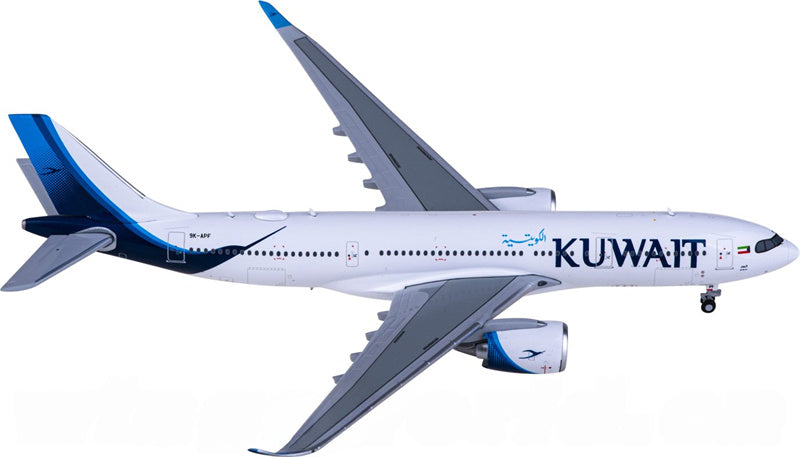 JC Wings Kuwait Airways Airbus A330-800neo 9K-APF 1:400 Diecast Model view 4