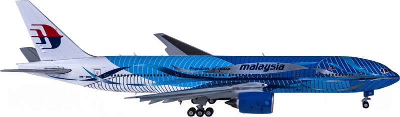 JC Wings Malaysia Airlines Boeing 777-200ER 9M-MRD Flaps Down 1:400 Diecast Model view 2