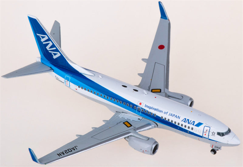 JC Wings ANA Boeing 737-700 JA02AN 1:400 Diecast Model view 4