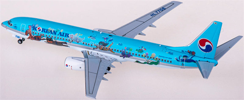 NG Models Korean Air Boeing 737-900 HL7706 1:400 Diecast Model view 4