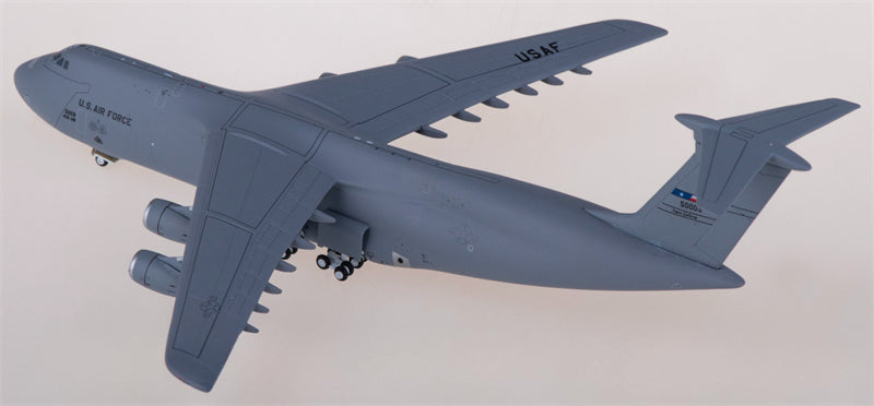 Geminijets USAF Lockheed C-5M Super Galaxy 85-0009 1:400 Diecast Model view 2