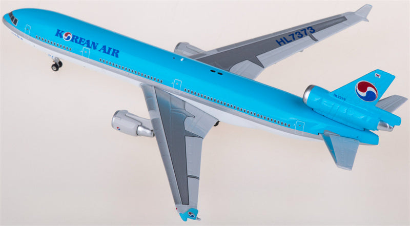 Phoenix Korean Air McDonnell Douglas MD-11 HL7373 1:400 Diecast Model view 4