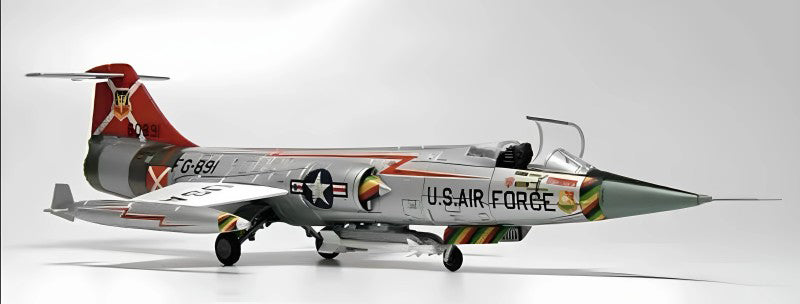 HOBBYMASTER USAF George AFB F-104C 479th TFW 1:72 Model 1963 Really George 56-0891