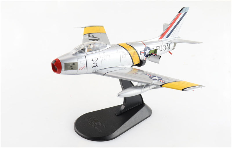 HOBBY MASTER USAF F-86F 67th FBS 18th FBG 1:72 Model 1953 FU-341