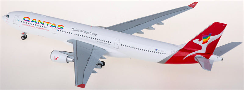 JC Wings Qantas for Airbus A330-300 VH-QPJ 1:200 Aircraft Pre-built Airliner Model Display