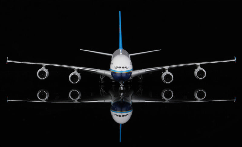 HX Models China Southern Airlines Airbus A380 B-6136 1:400 Diecast Model view 4