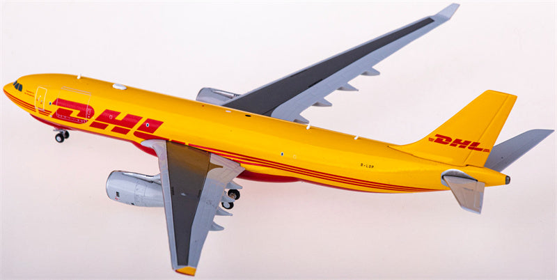 JC Wings Air Hong Kong DHL Airbus A330-200F B-LDP 1:400 Diecast Model view 4