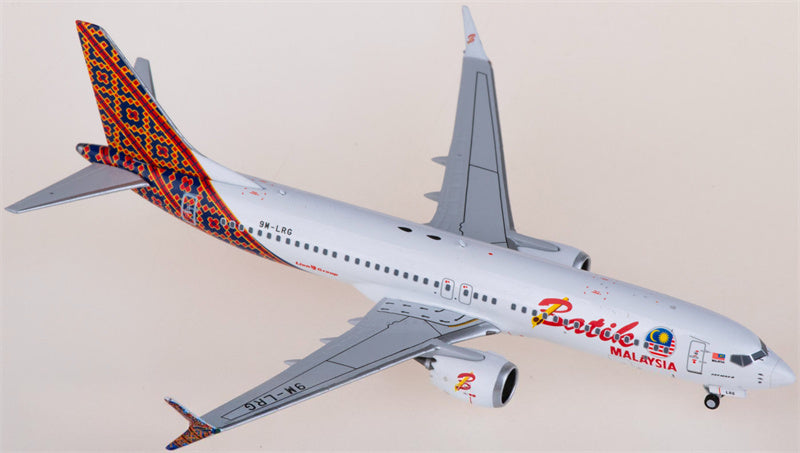NG Models Batik Air Boeing 737 MAX 8 9M-LRG 1:400 Diecast Model view 4