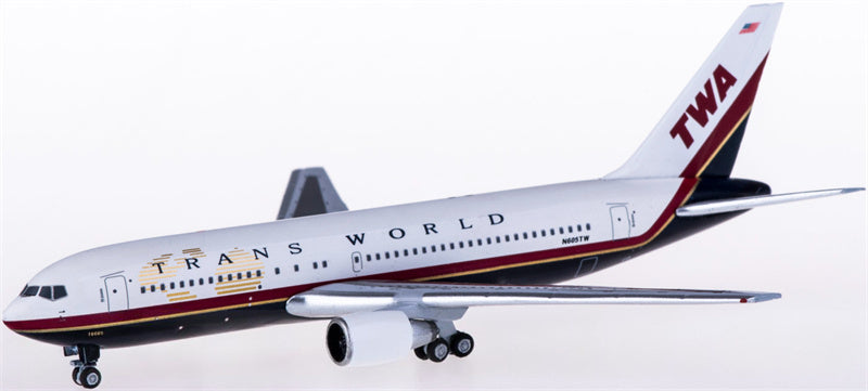 AeroClassics TWA Boeing 767-200 N605TW 1:400 Diecast Model view 4