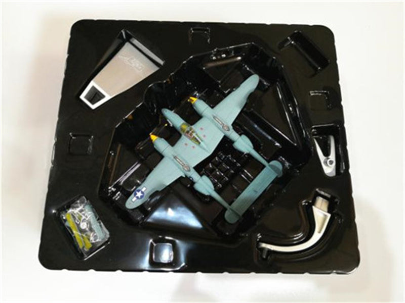 CORGI F-5E-2 Lightning 43-28619 ‘Rita/Ruth’USAAF 27th Photographic Reconnaissance Squadron 7th Photographic Group Eighth Air Force Mount Farm Airfield August 1944 1/72 Aircraft Pre-built Model