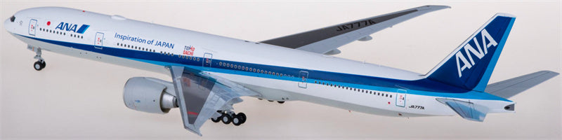 JC Wings ANA Boeing 777-300ER JA777A 1:200 Diecast Model view 4