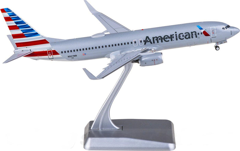 NG Models 1:200 American Airlines Boeing 737-800 N927NN Diecast Model view 4