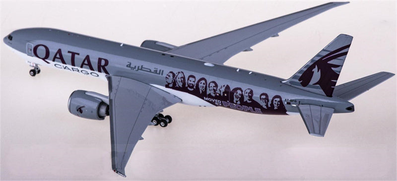 Phoenix Qatar Cargo Boeing 777-200LRF A7-BFG 1:400 Diecast Model view 4