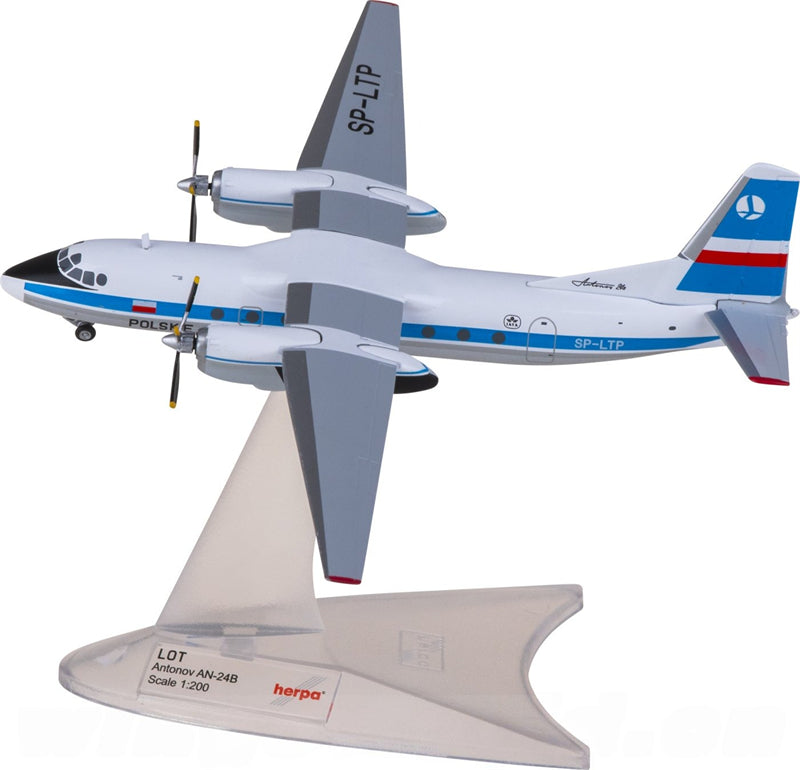 Herpa LOT Antonov AN-24B SP-LTP 1:200 Diecast Model view 4