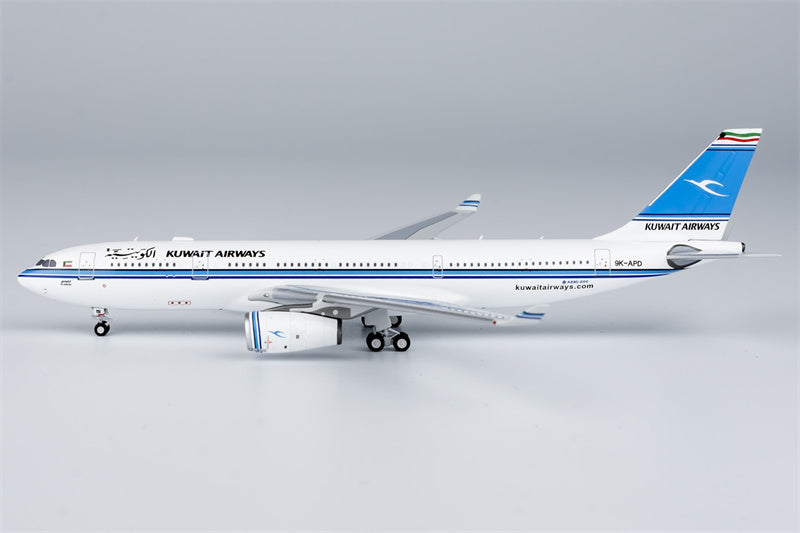 NG Models Kuwait Airways Airbus A330-200 9K-APD 1:400 Aircraft Pre-built Airliner Model Display