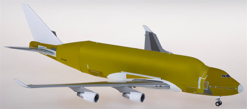 JC Wings for Boeing 747-400LCF N747BC 1:200 Airplane Pre-built Airliner Model Display