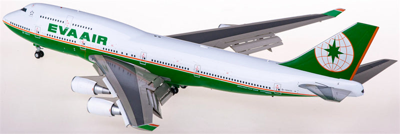 JC Wings EVA Air Boeing 747-400 B-16411 Flaps Down w/ Aviationtag 1:200 Diecast Model view 3