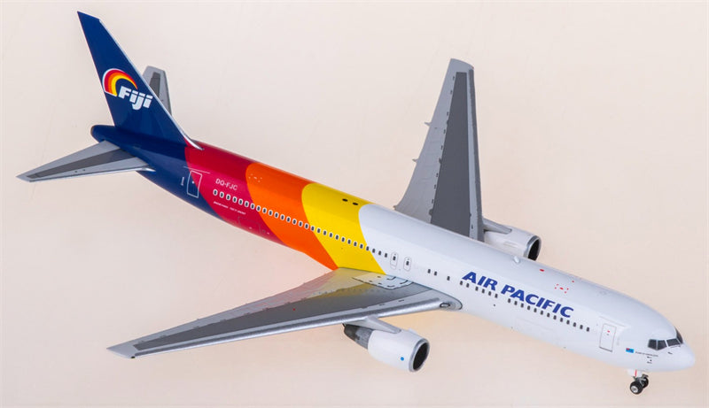 Phoenix Air Pacific Boeing 767-300ER DQ-FJC 1:400 Diecast Model view 4