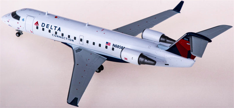 Geminijets Delta Air Lines for Bombardier CRJ200LR N685BR 1:200 Aircraft Pre-built Airliner Model Display