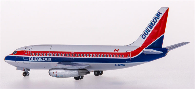 AeroClassics Quebecair for Boeing 737-200 C-GQBD 1:400 Aircraft Pre-built Airliner Model Display