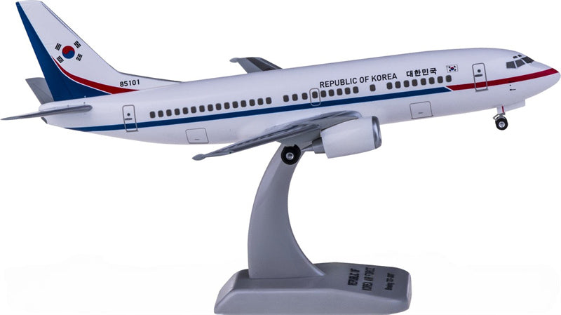 Hogan Republic of Korea Air Force Boeing 737-300 85101 1:200 ABS Model view 2