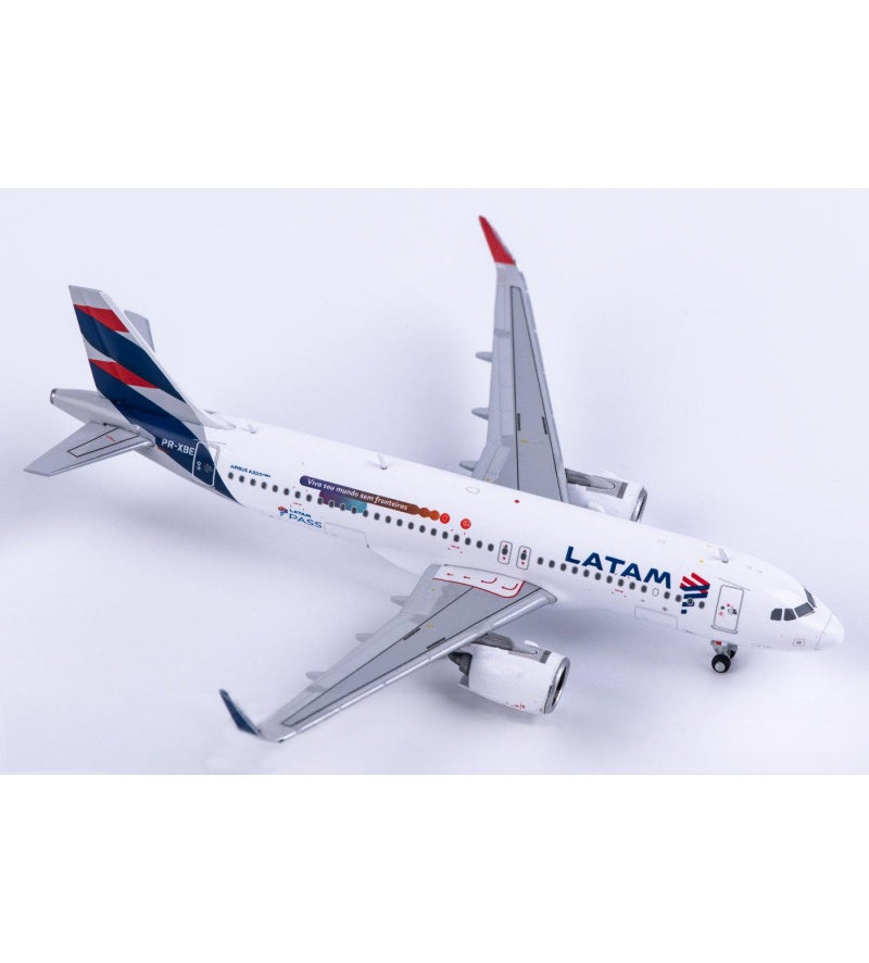JC Wings 1:400 LATAM Airlines Airbus A320NEO PR-XBE DIECAST Model