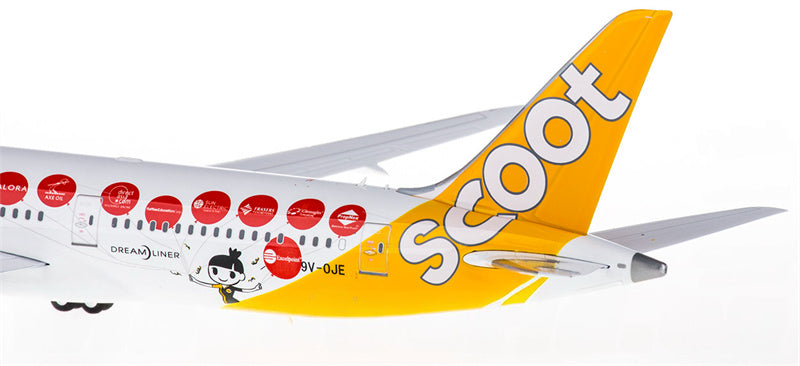 Phoenix Scoot for Boeing 787-9 9V-OJE 1:200 Aircraft Pre-built Airliner Model Display