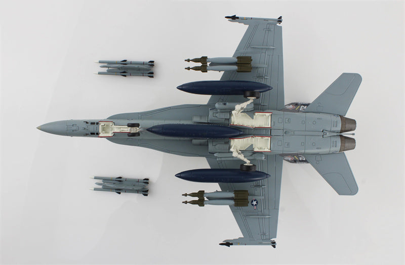 HOBBY MASTER McDonnell Douglas F/A-18C 165217/NE-400 VFA 34 2015 1/72 Aircraft Pre-built Model