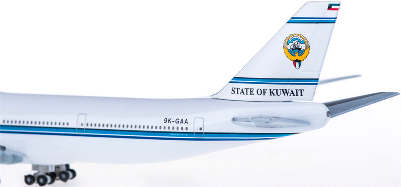 Hogan State of Kuwait Boeing 747-8 9K-GAA 1:500 Diecast Model view 4